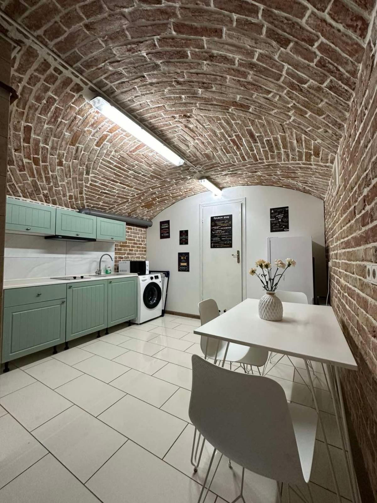 2Х Кім-Й Loft На Площі Філармонії By Willox Chernivtsi Exterior foto